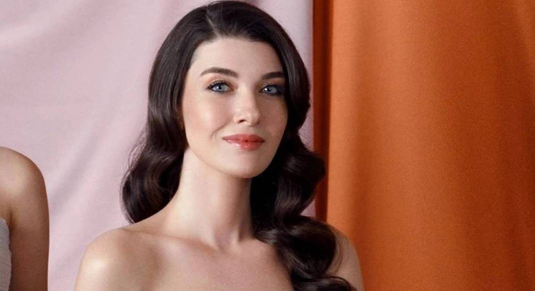 Aynı dizide buluşan iki ünlü oyuncunun benzerliği şaşkına çevirdi! Anne-kız gibiler, bakan bir daha bakıyor 6